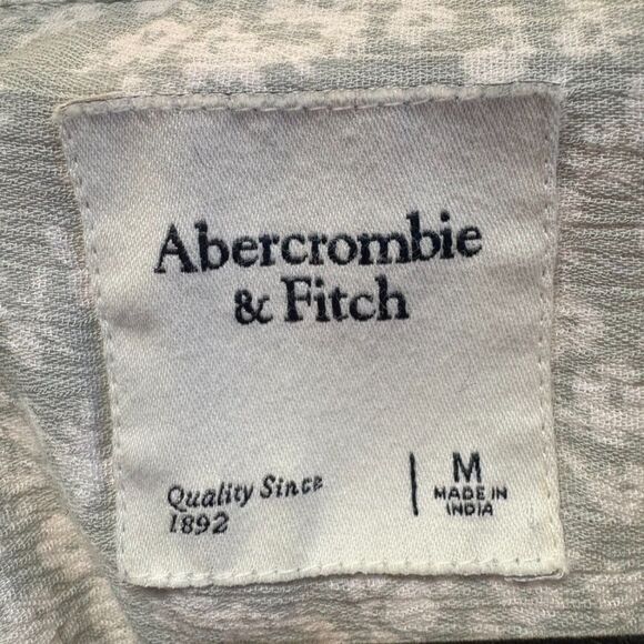 Abercrombie & Fitch Dusty Floral Oversized Button Up T-Shirt size M - Picture 5 of 6